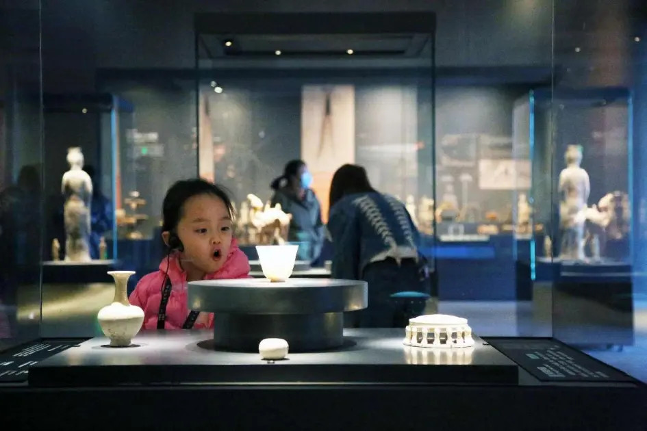 Shaanxi Academy of Archaeology.