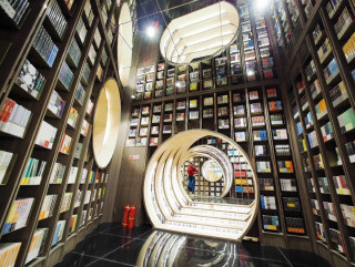 Physical bookstores in Beijing gains new vitality