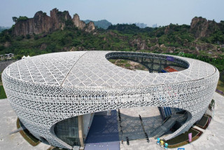 EnrichSsing Asian Games with beauty of humanity