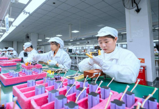 China continues to improve business environment for stronger economic vitality