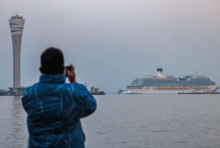 China's first domestically-made large cruise ship makes commercial maiden voyage