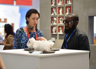 Global artists pursue dreams in Jingdezhen, China's "porcelain capital"