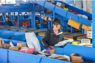 Thriving logistics reflect China's economic vitality