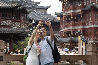 China's Shanghai upgrades entry, exit services