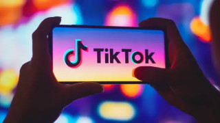 The government is lifting the ban on TikTok.