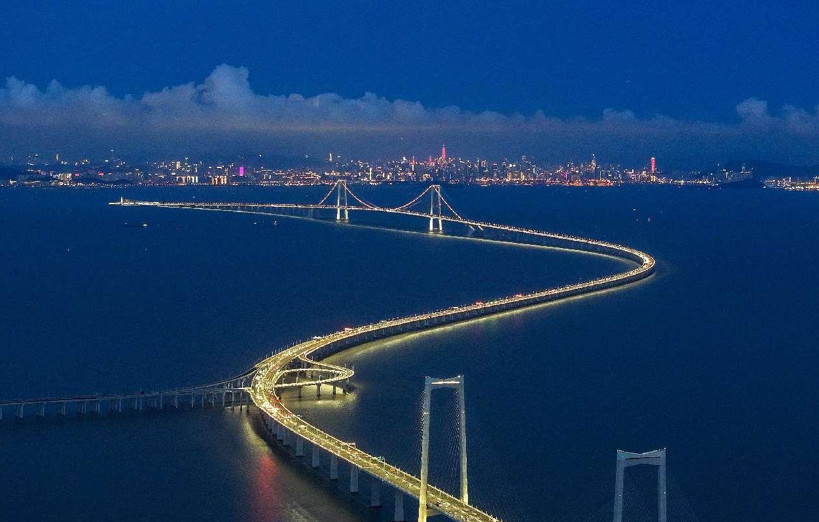 Bridge, port, road construction mirror drastic changes in China's transportation