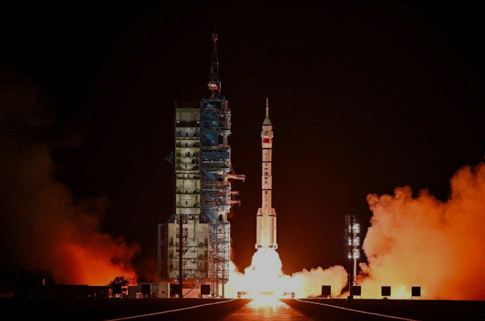 Shenzhou-19 crew to reside on space station for six months