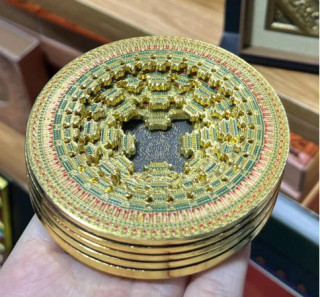 Cultural and creative product industry prospers in China
