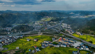 Zoom into China's integrated urban-rural development via rural road infrastructure