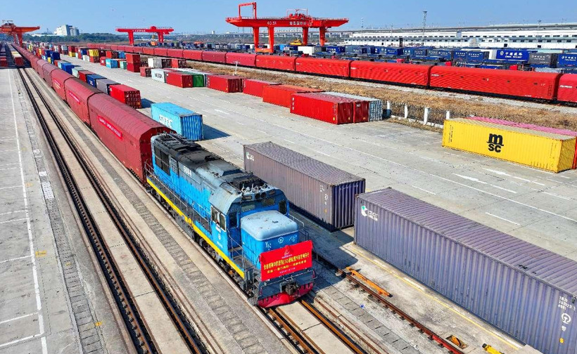 China promotes 'technological inclusiveness' to advance global green transition