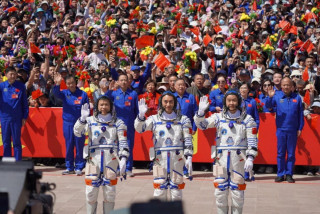 China launches Shenzhou-20 manned spaceship: a milestone in the country's space journey