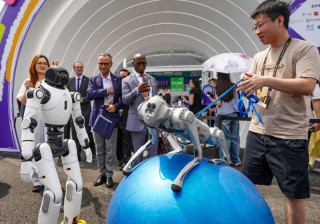 Shanghai expands supportive environment for global talent