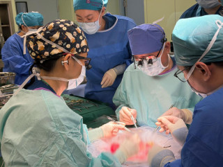 China livestreams groundbreaking 'Mount Everest-level' surgery, captivating global audience of five million