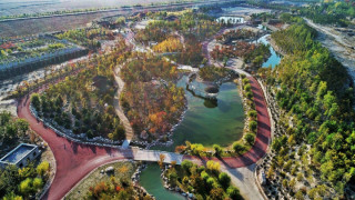 China's urban "spatial alchemy": transforming neglected spaces into sports hubs